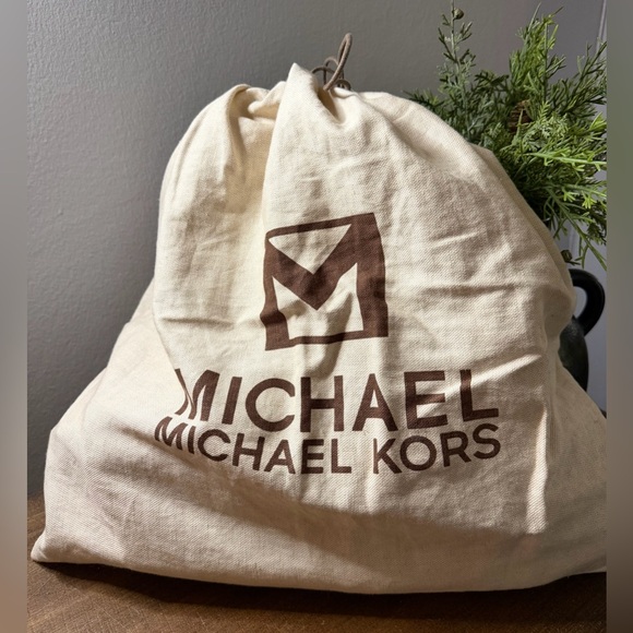 Michael Kors Uptown Astor Studded Shoulder Bag - Picture 16 of 16